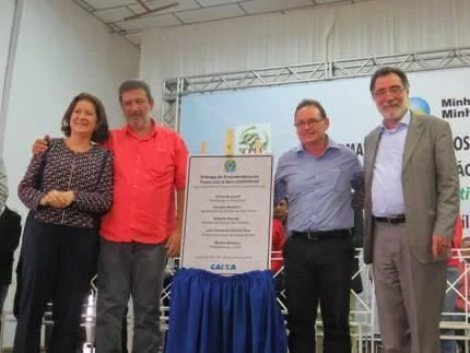 Entrega de casas em Capão Bonito - registro institucional da CEHAF